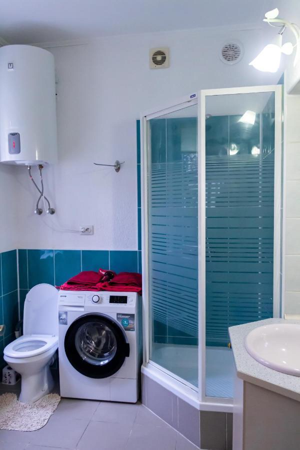 Berlin Apartment Лвив Екстериор снимка