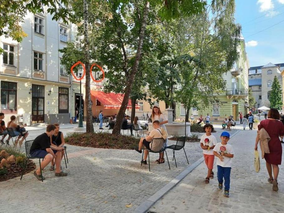 Berlin Apartment Лвив Екстериор снимка
